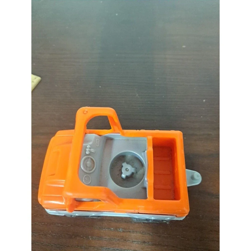 2017 Fisher Price Little People Orange Truck -plastic